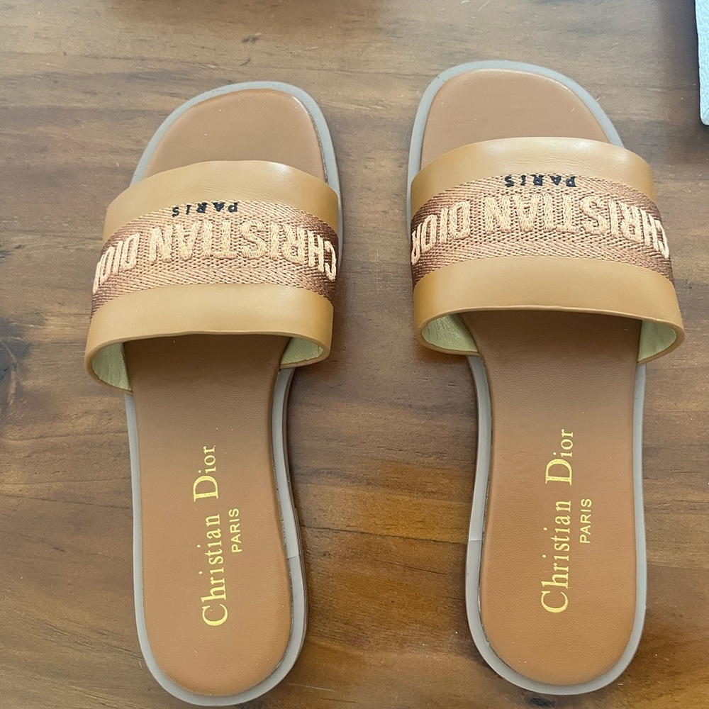 New Dior Women’s Slides size 36
